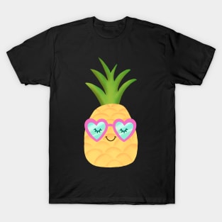 Pineapple Summer Pink Sunglasses Beach Vibes T-Shirt